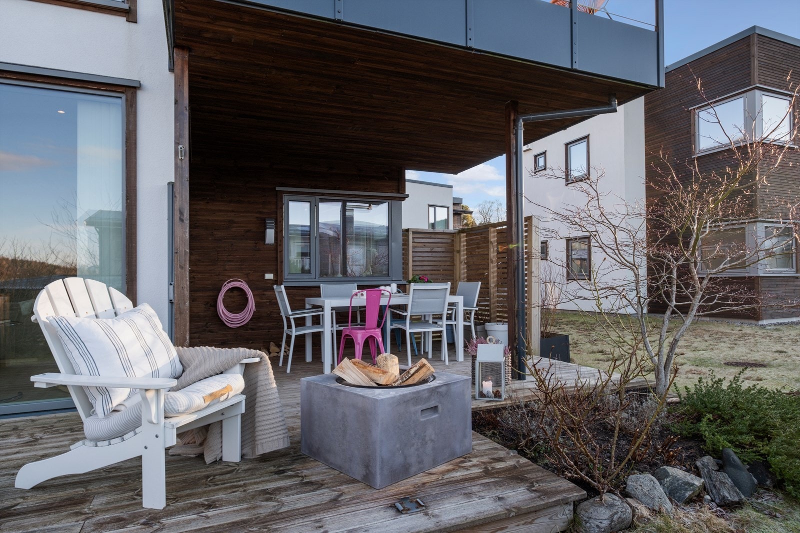 Er du på utkikk er en tiltalende leilighet med romslig terrasse (26 kvm) bør du se nærmere på denne! Galleribilde