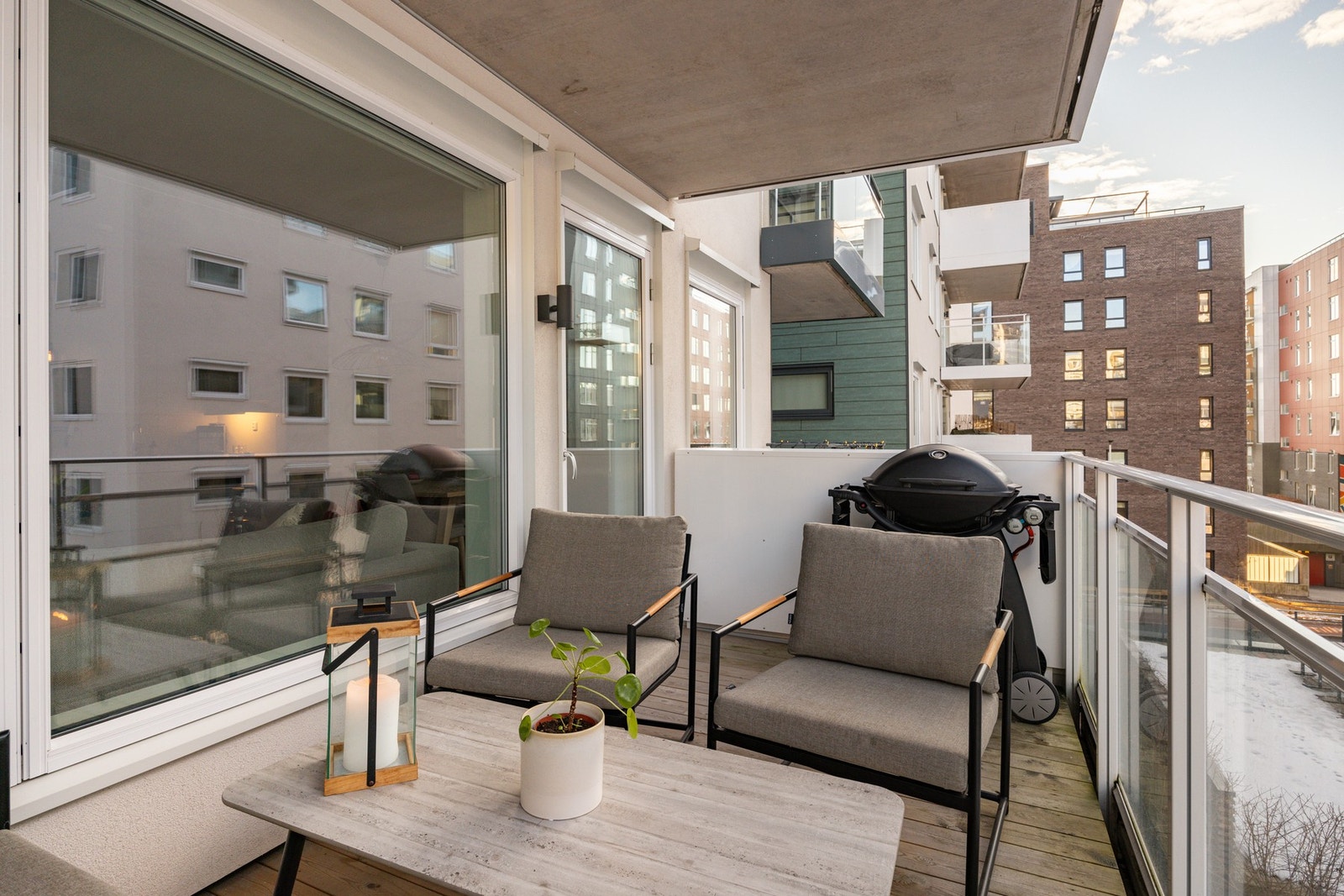 Her har du god plass til utemøblement. Galleribilde