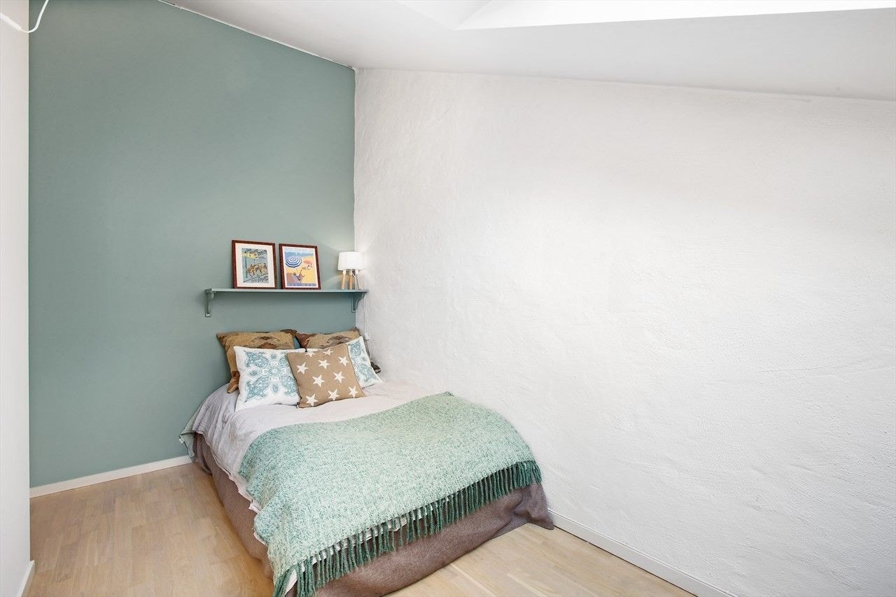 Soverom 2 har kommode. Galleribilde