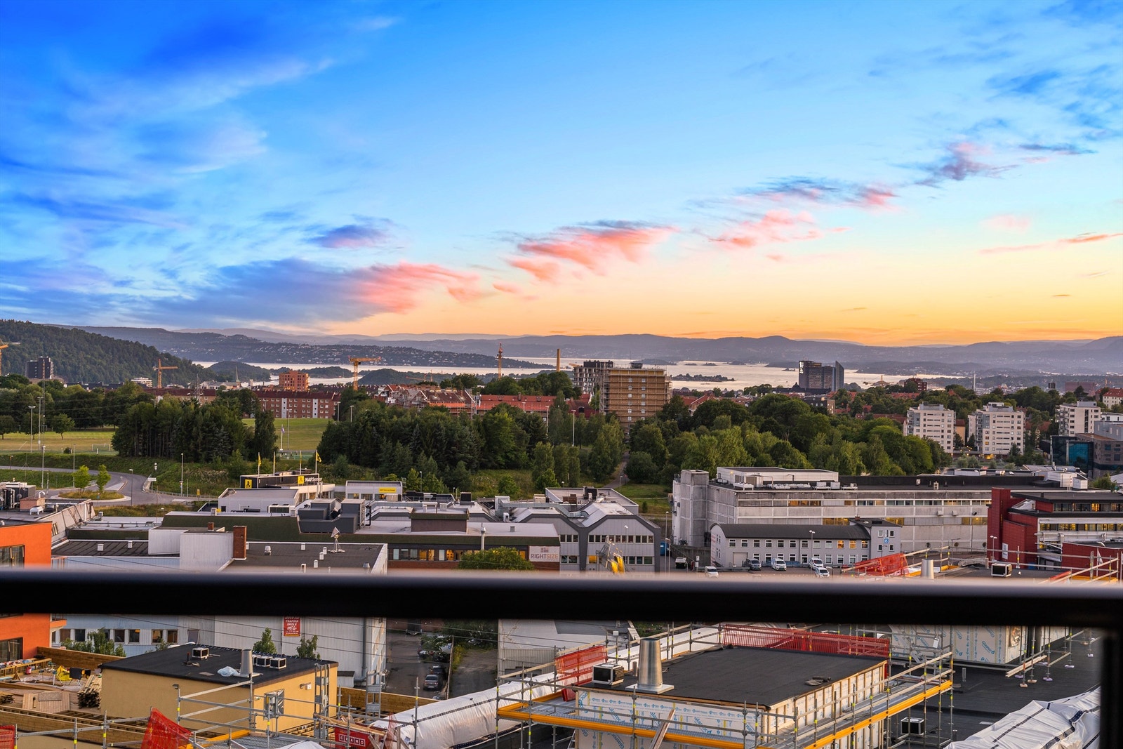 Den flotte utsikten mot Oslofjorden og de gode solforholdene er ikke forventet å endre seg når Oslo Kommunes største satsingsområde skal utbygges, dog må det påregnes at bybildet/utsikten kan endres noe. Galleribilde