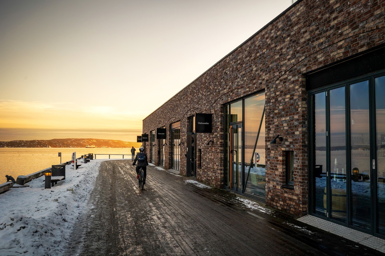 På bryggen finner du blant annet populære merker som Camilla Phil Wear og Holzweiler sitt showroom Galleribilde