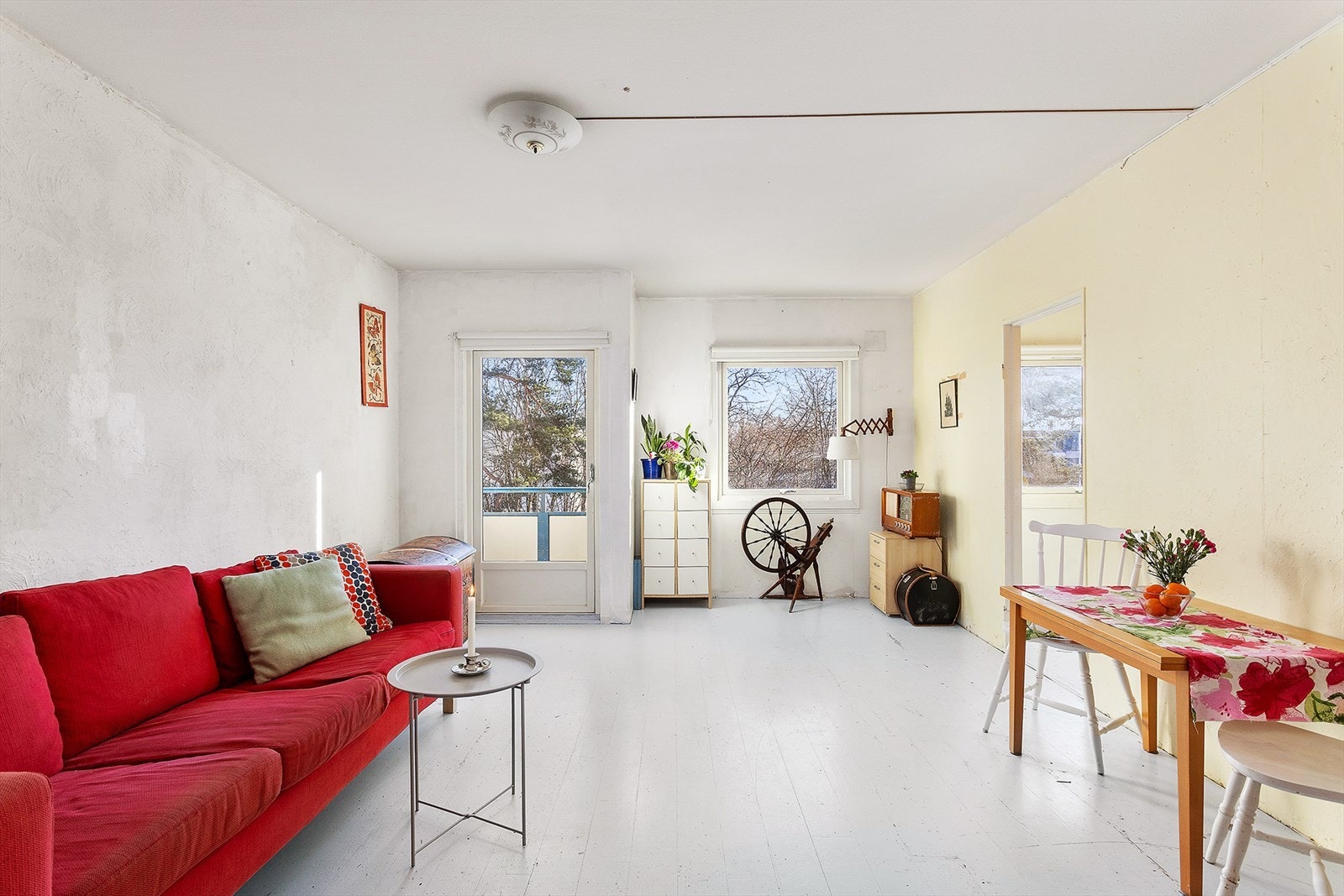 Nikolai Strickland har gleden av å presentere Folke Bernadottes vei 5A. Tilbaketrukket 1-roms m/ solrik balkong og stort potensiale. Galleribilde