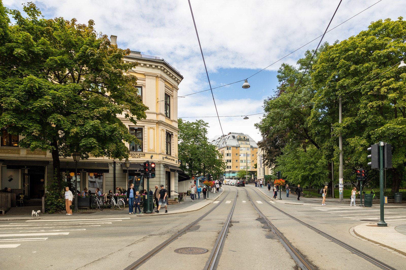 Bogstadveien byr på et utrolig mangfold av butikker, kaféer, restauranter og andre gode tilbud. Galleribilde