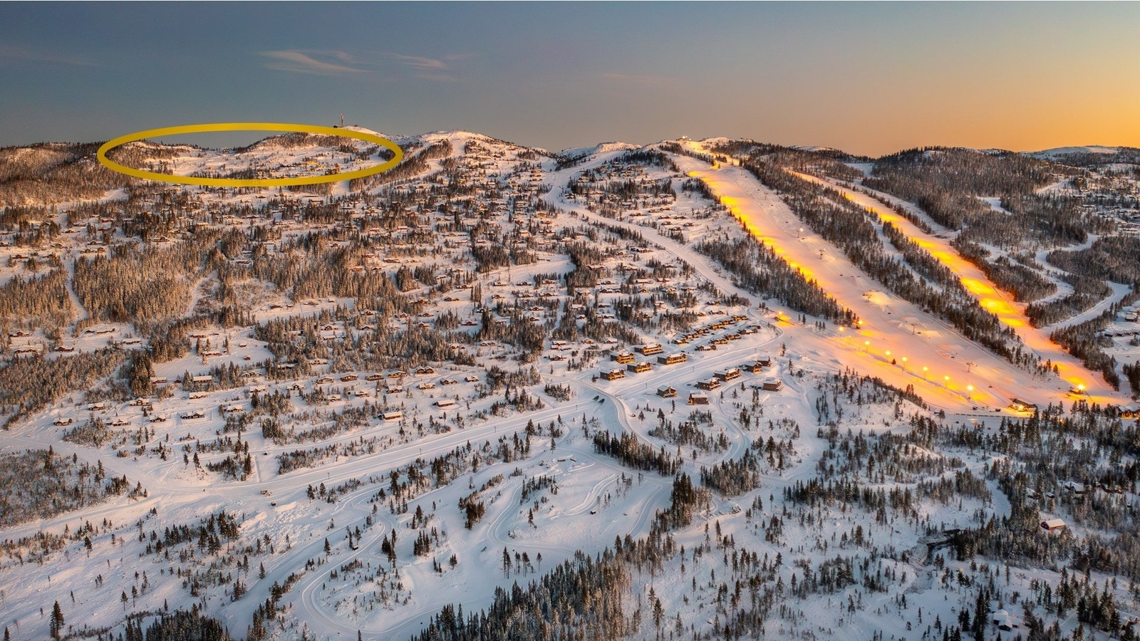 Velkommen til Seterfeltet - tomter med panoramautsikt øverst i veletablerte Natten i Nesfjellet Galleribilde