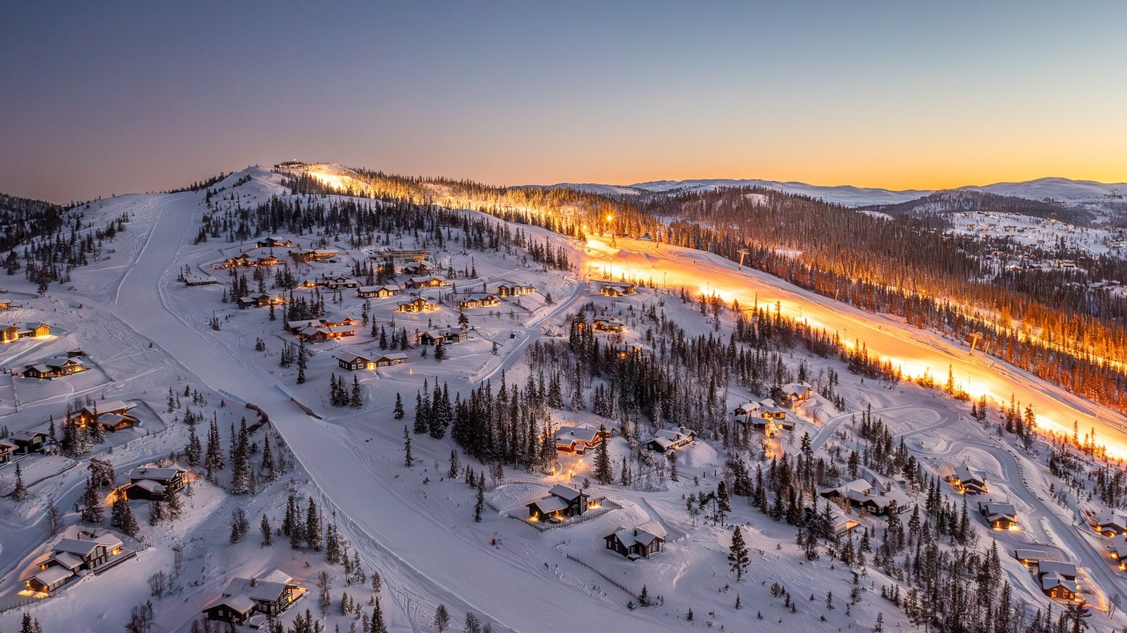 Veletablerte Natten hyttefelt Galleribilde