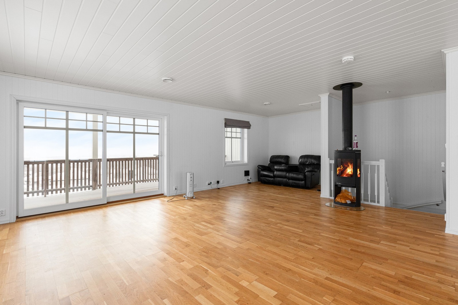 Boenhet 1 byr på en lys og luftig stue. Planløsningen er svært gjennomtenkt med åpne, og store rom. Galleribilde