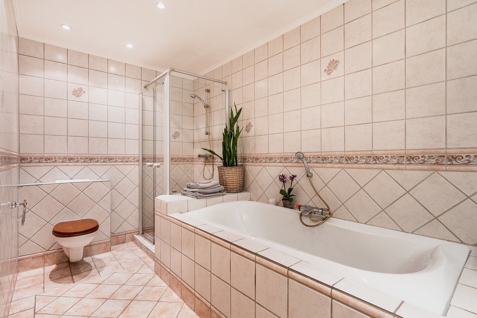 Baderom i underetasjen. Galleribilde