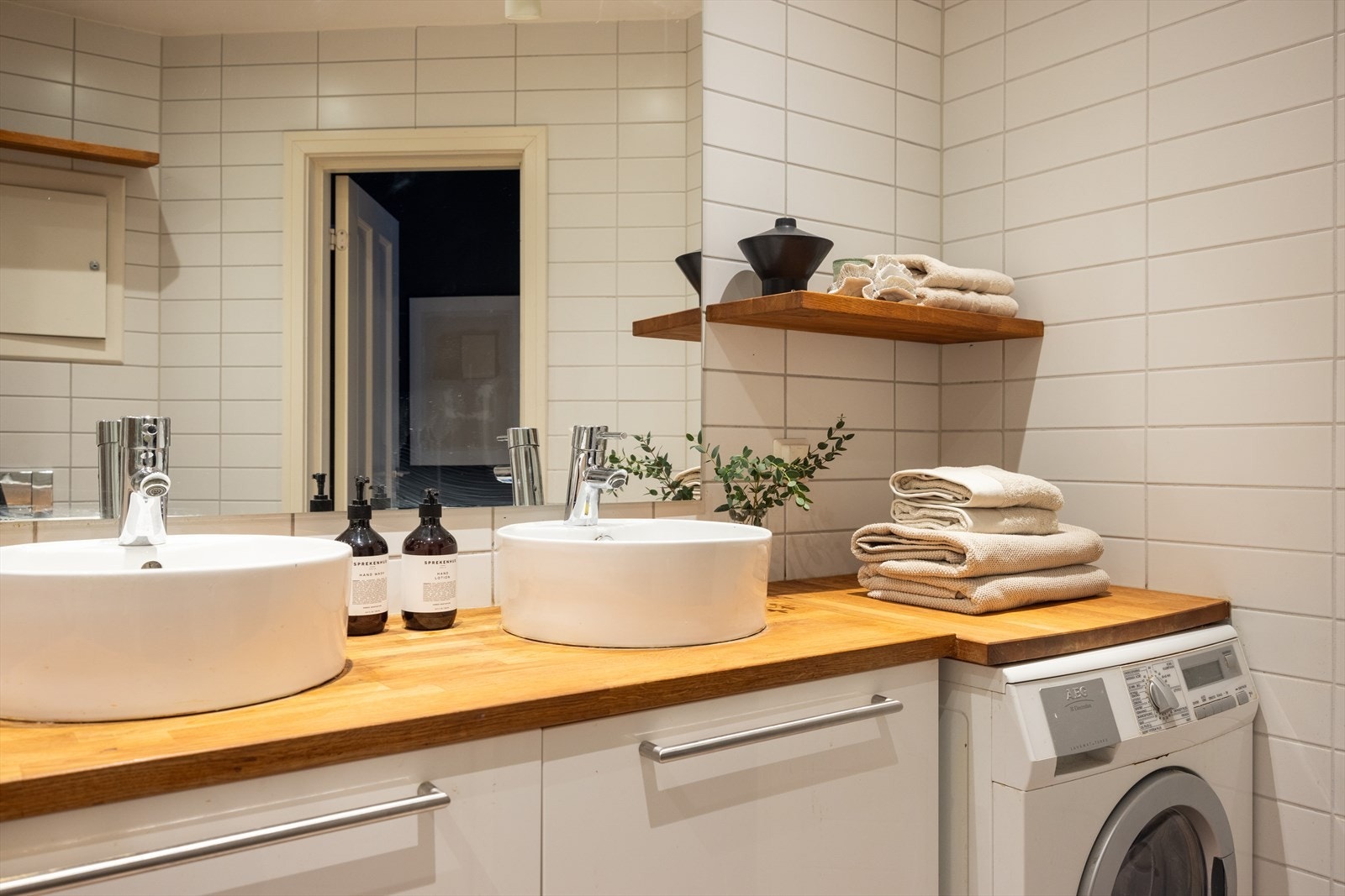 - Opplegg for vaskemaskin. Elektrisk styrt vifte - Galleribilde