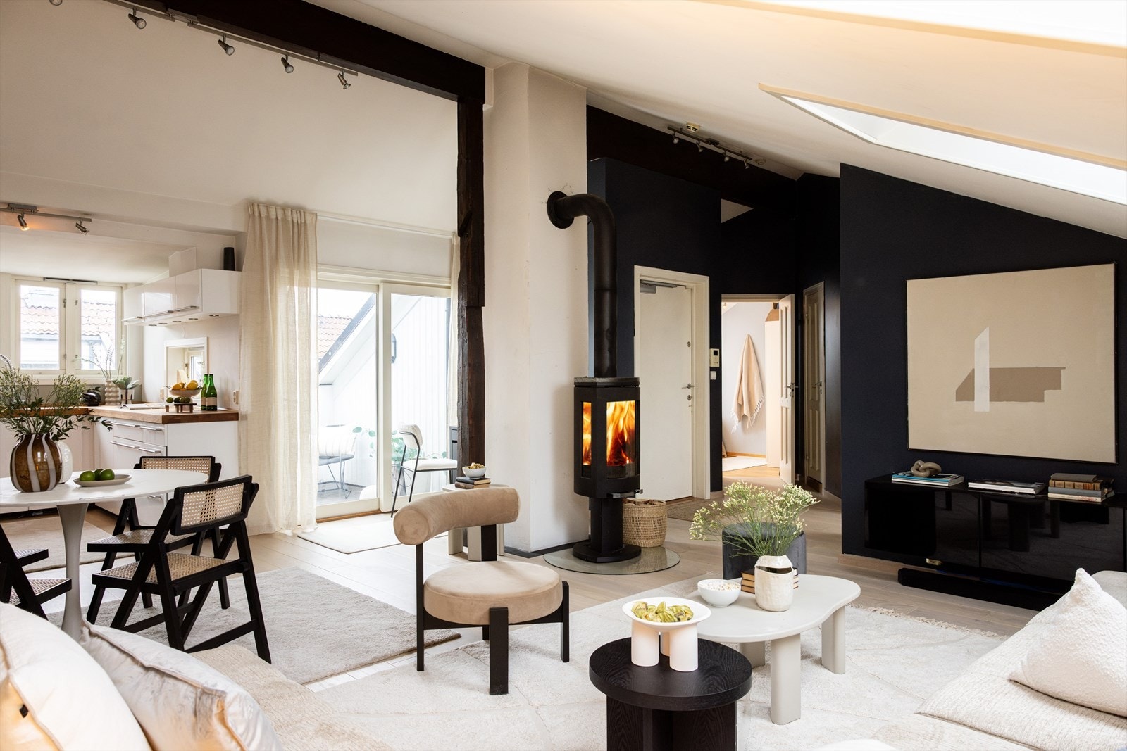 - Nordvik ved Henrik Carlyle(46856489) har gleden av å presentere Iduns gate 3A - Galleribilde