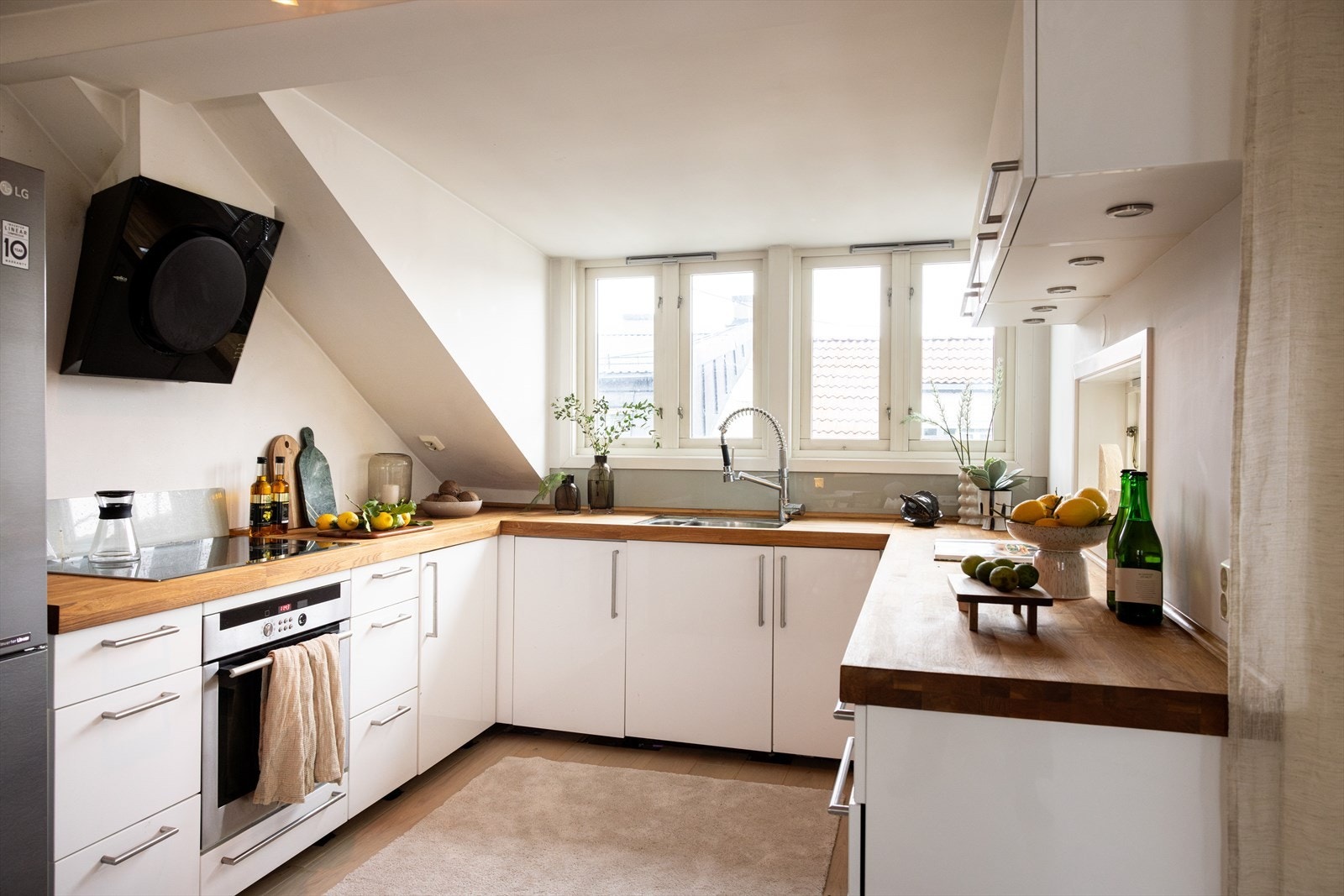 - Godt med benk og skapplass - Galleribilde