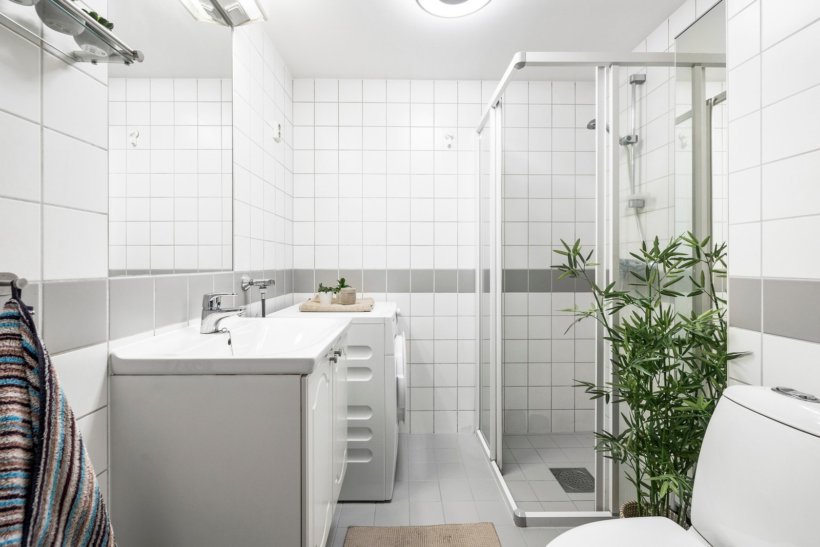Delikat bad/WC. Vaskemaskin kan kjøpes Galleribilde