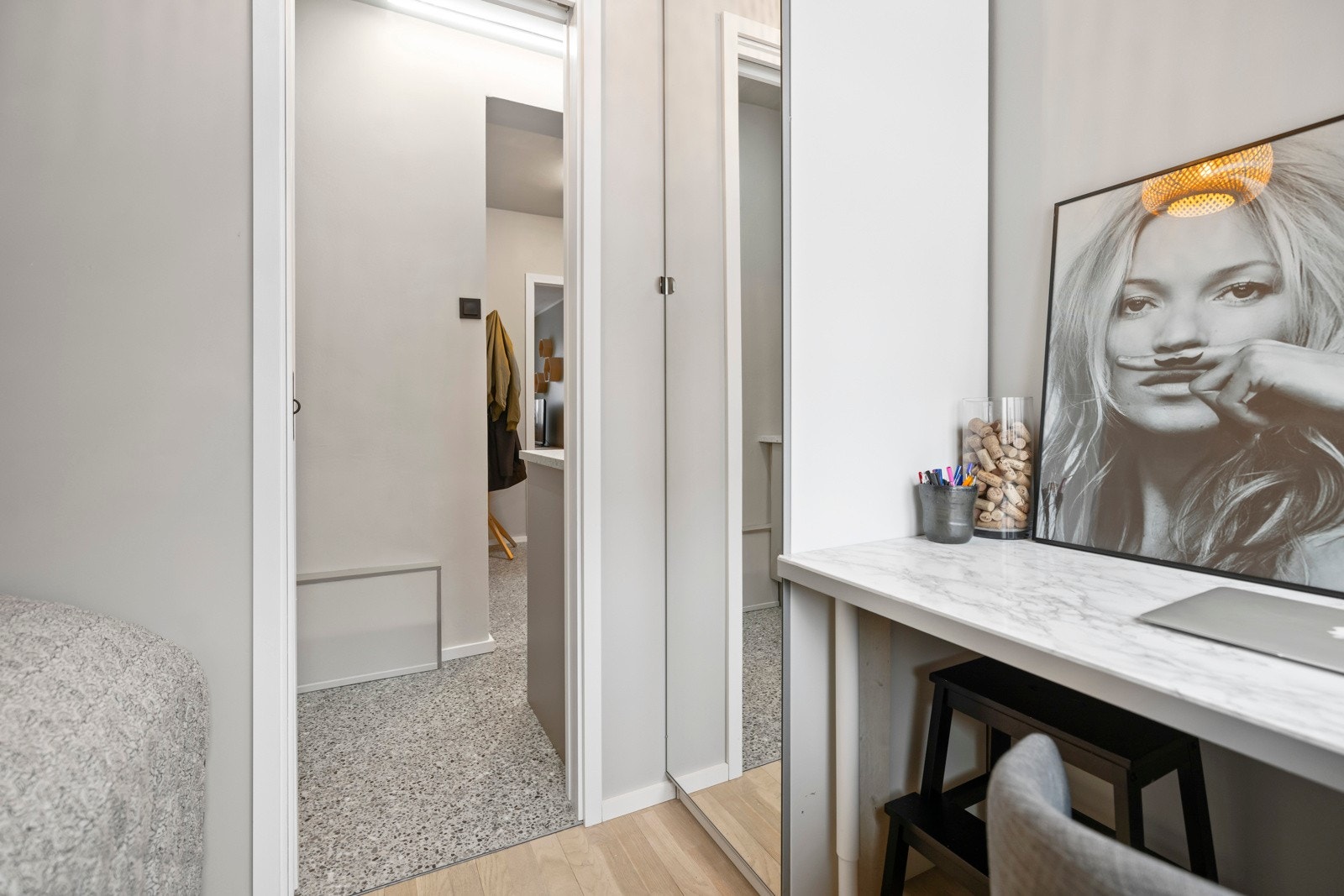 Ytterligere lagringsplass finnes i en loftsbod og to kjellerboder Galleribilde