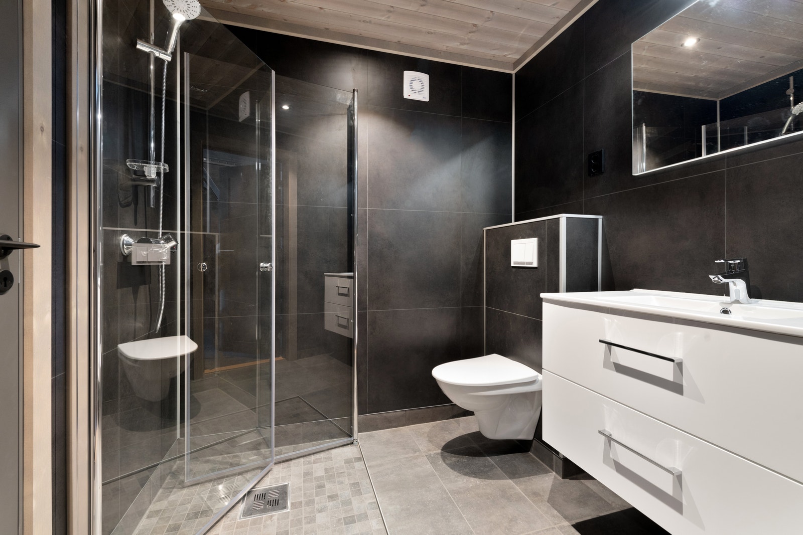 Bad i 1. etasje Galleribilde