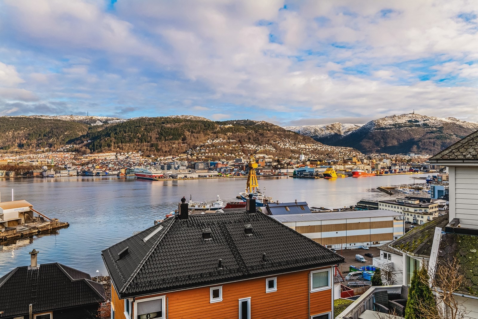 Noe av den fantastiske utsikten fra balkongen! Galleribilde