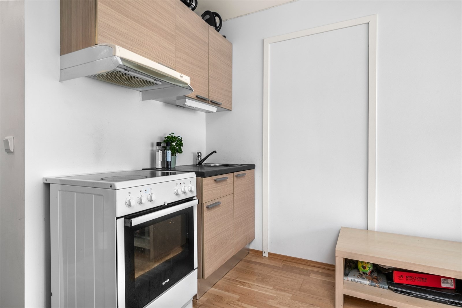 I samsvar med hoveddel har også utleiedelen kvalitets bad- og kjøkkeninnredning fra italienske Aran. Galleribilde