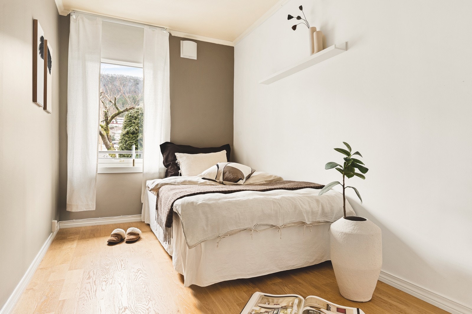 Soverom nummer to. Galleribilde