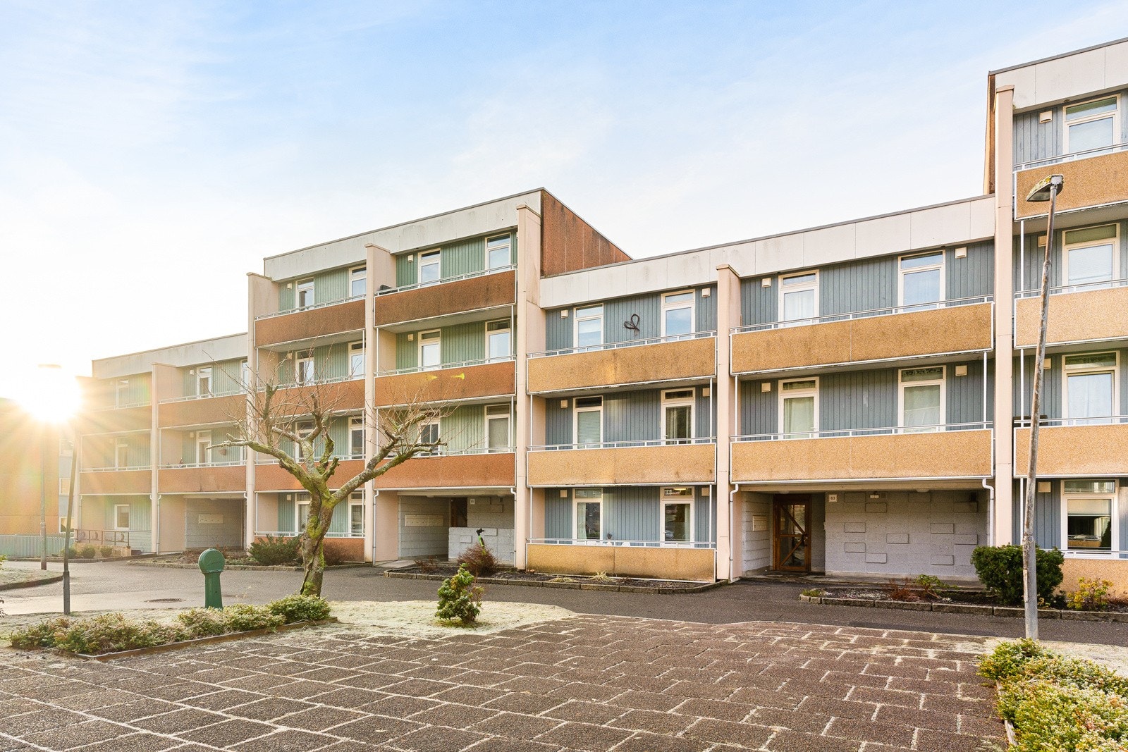 Leiligheten har en sentral og attraktiv beliggenhet i Fyllingsdalen, bare noen få minutters gange fra Oasen og kollektivtilbud. Galleribilde