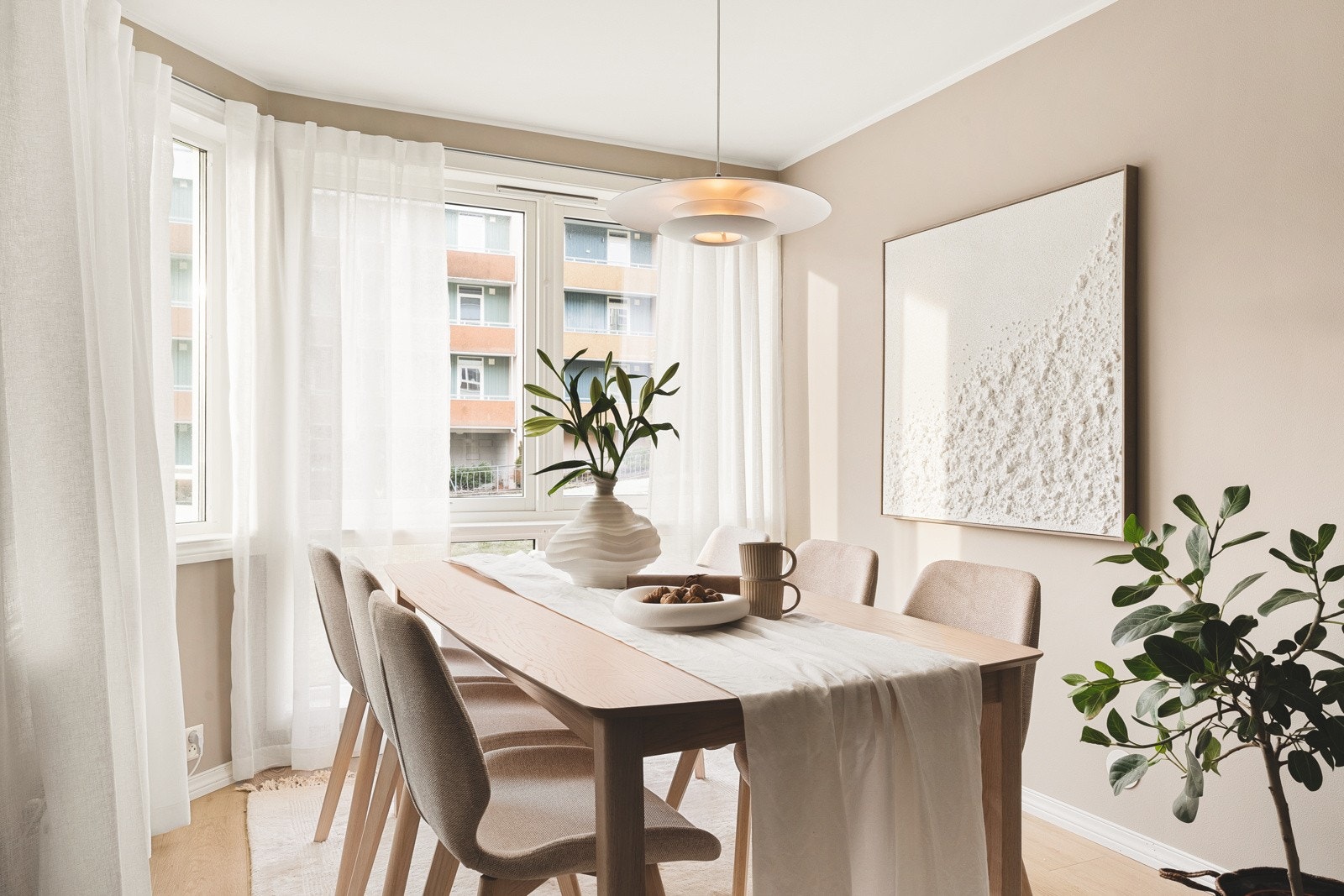 Innbydende 3-roms leilighet med sentral og attraktiv beliggenhet. Galleribilde