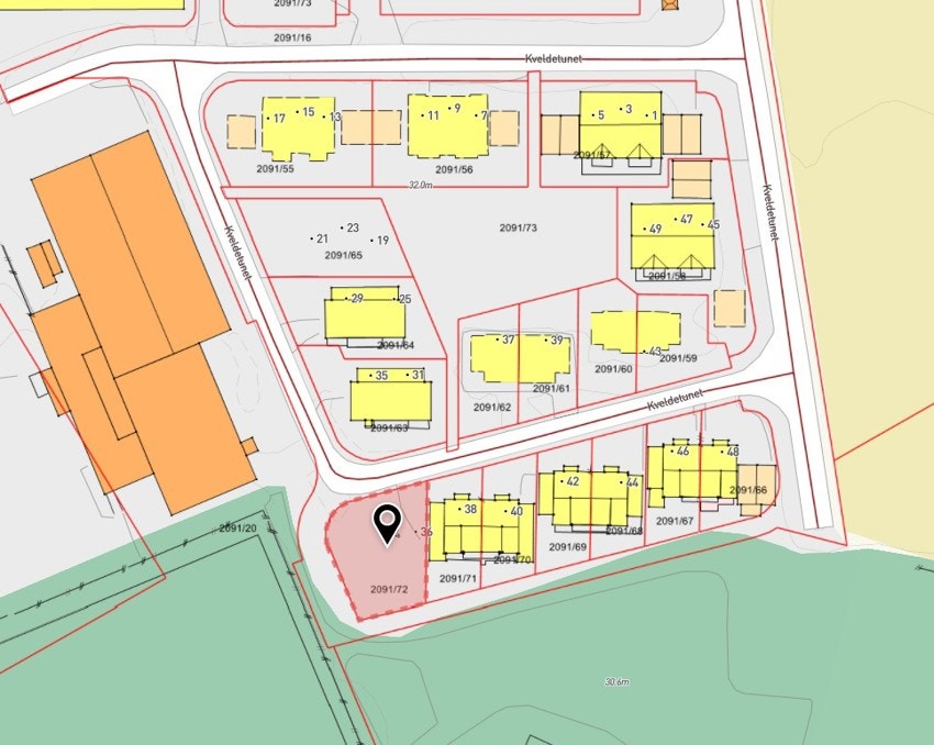 Tomten er merket med rødt. Galleribilde