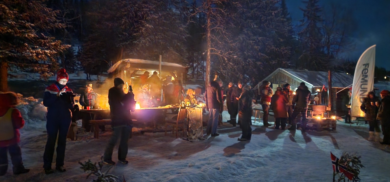 Bjønnbu aktivitetspark ligger midt i hyttefeltet med gapahuk og akebakke. Galleribilde