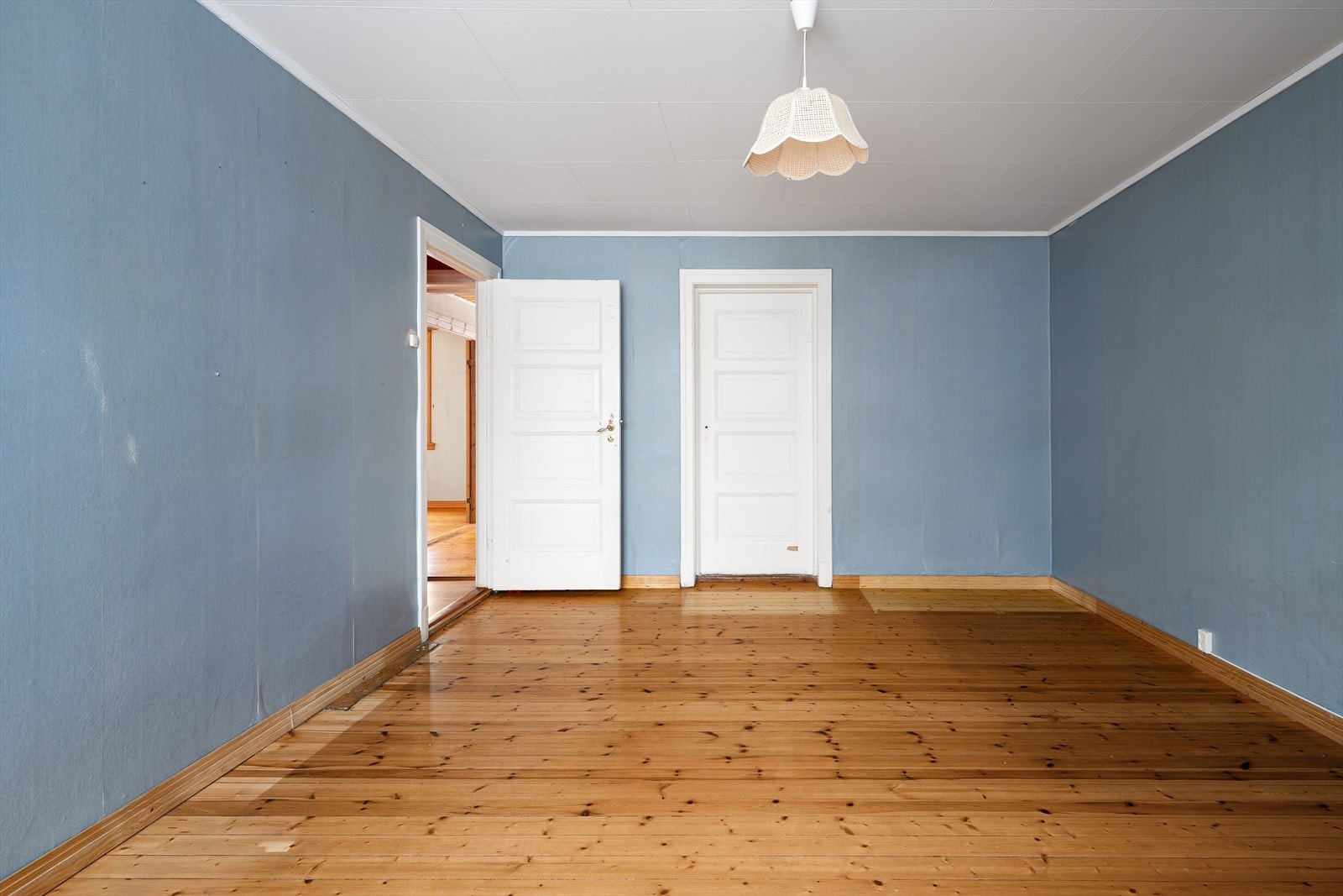 Soverommet er av god størrelse og gir gode muligheter for møblering Galleribilde