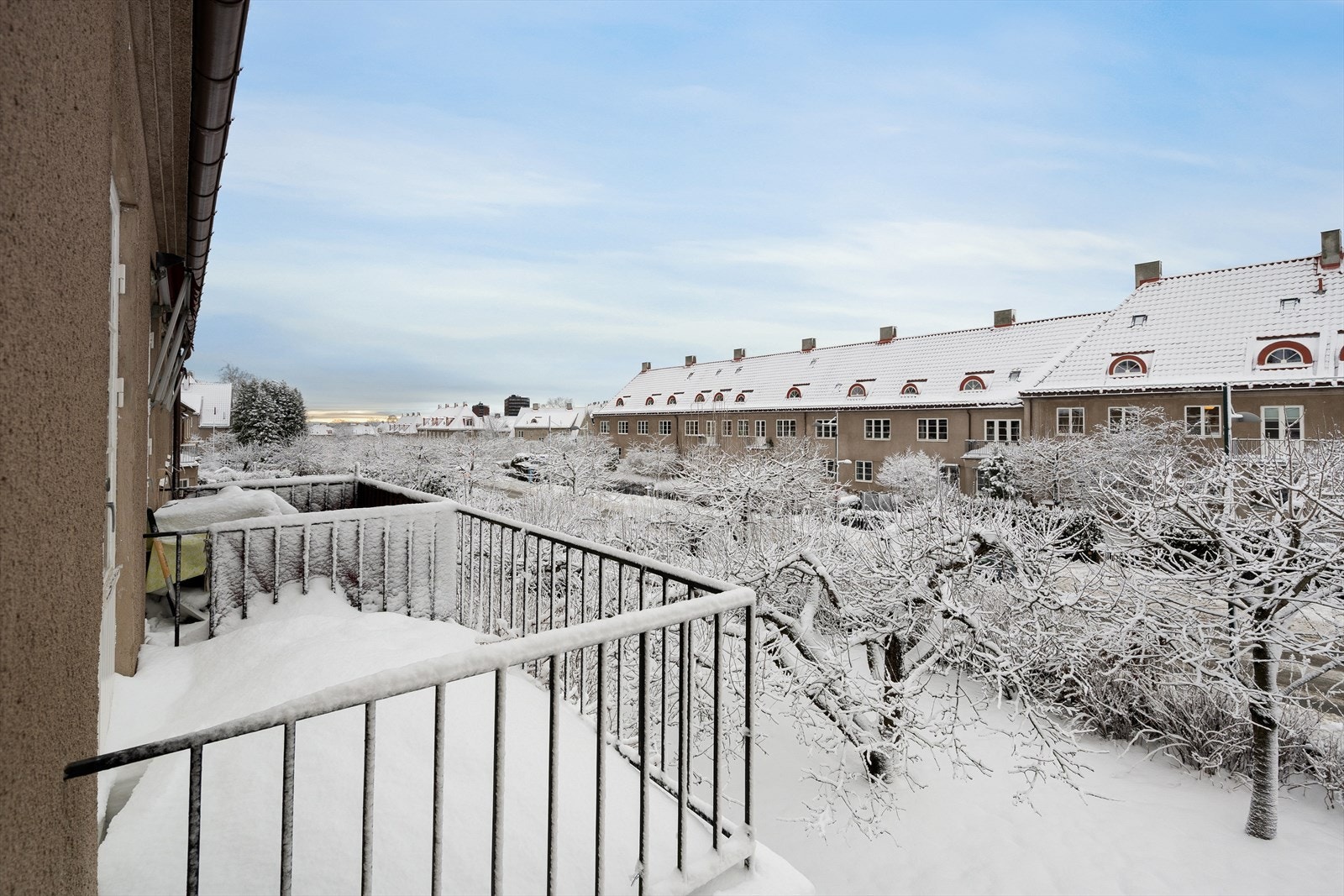 Sjelden og familievennlig hagebyleilighet med stort potensial Galleribilde