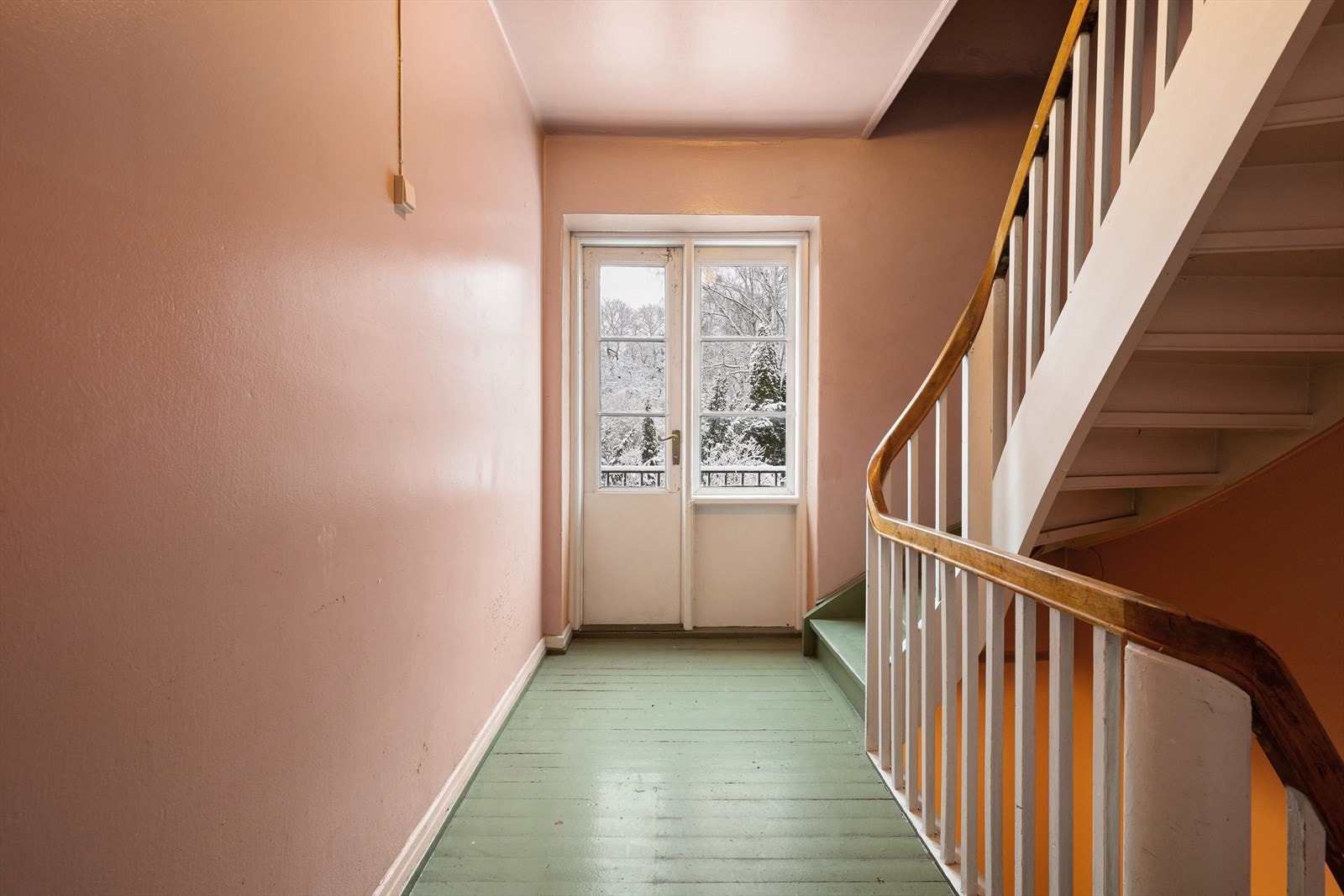 Trapp fra fellesarealet Galleribilde