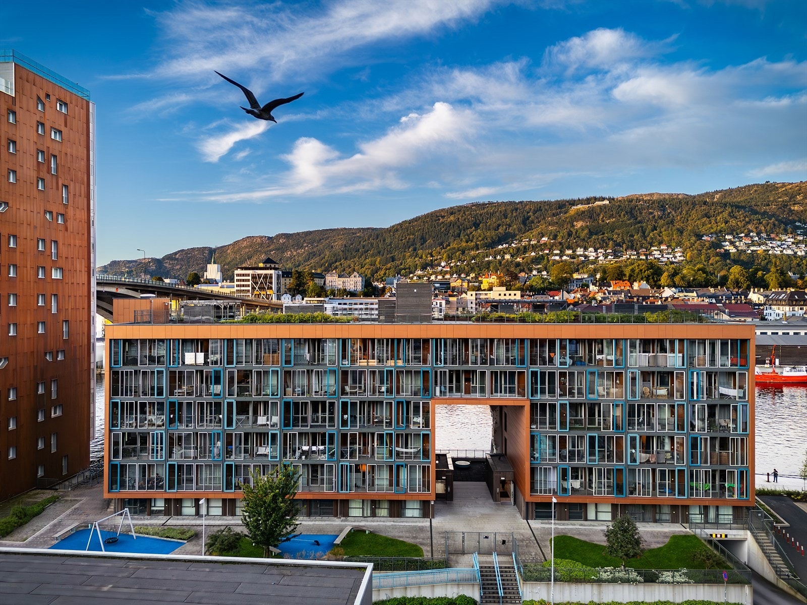 - Leiligheten er i et flott bygg fra 2018 - Galleribilde