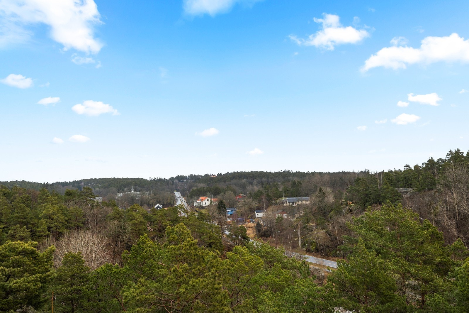Bo godt på Kråkerøy - nær sjø, skog og by! Galleribilde