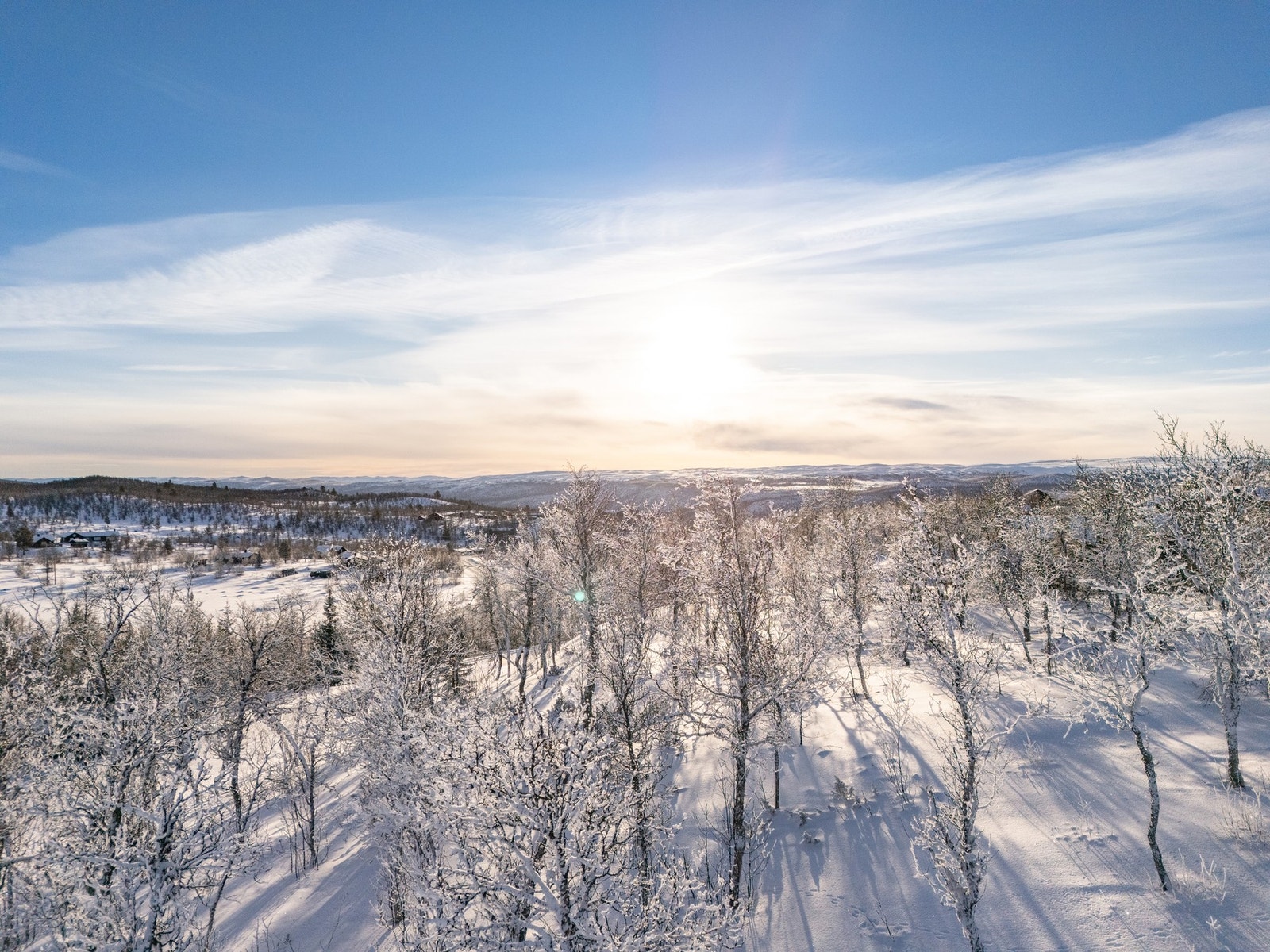 Geilo og Hol kommune har over 500 kilometer med preparerte løyper som starter et steinkast fra tomten! Galleribilde