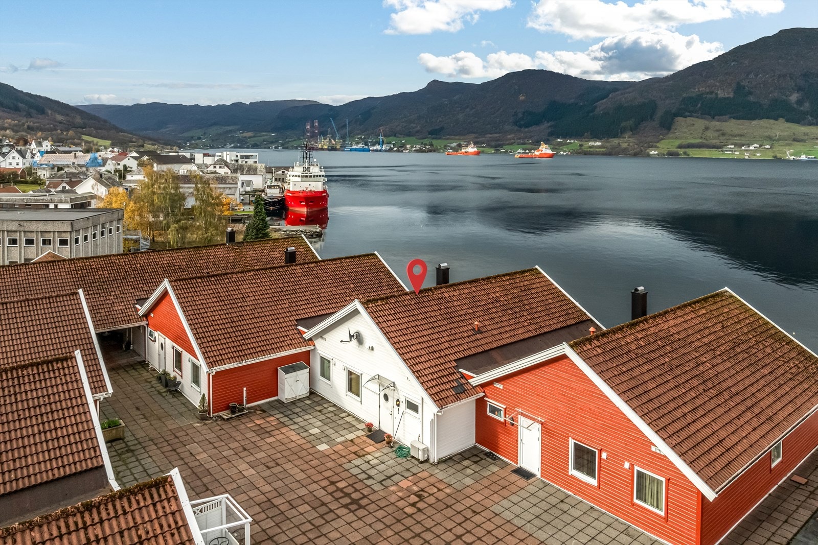 Velkommen til Sjoargata 100, presentert av eiendomsmegler Christoffer Haugeberg Våge Galleribilde
