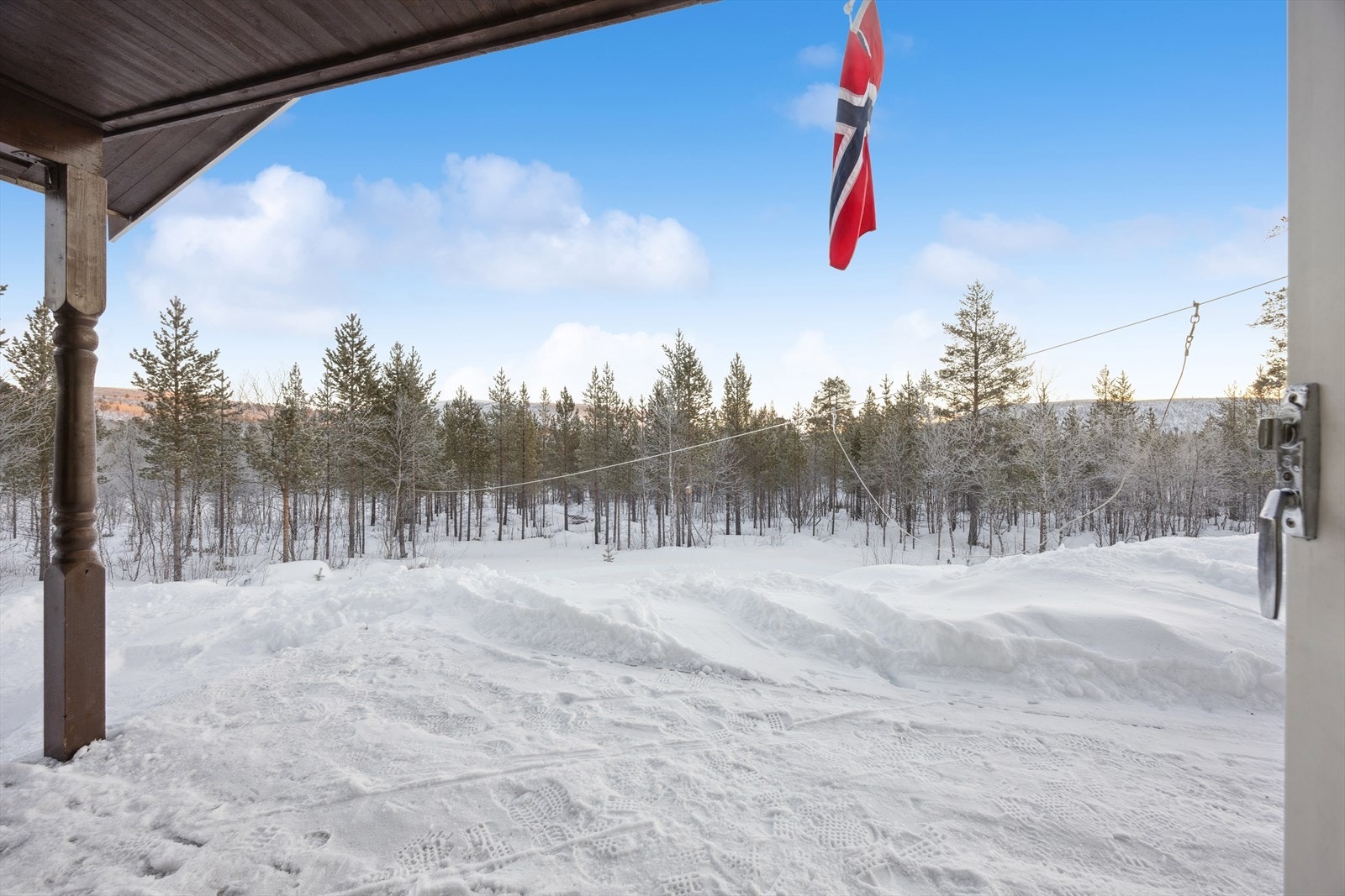 Utsikt fra terrassen. Galleribilde