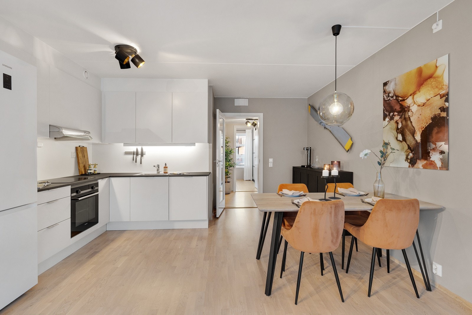 Her er det plass til å innrede spisestue Galleribilde