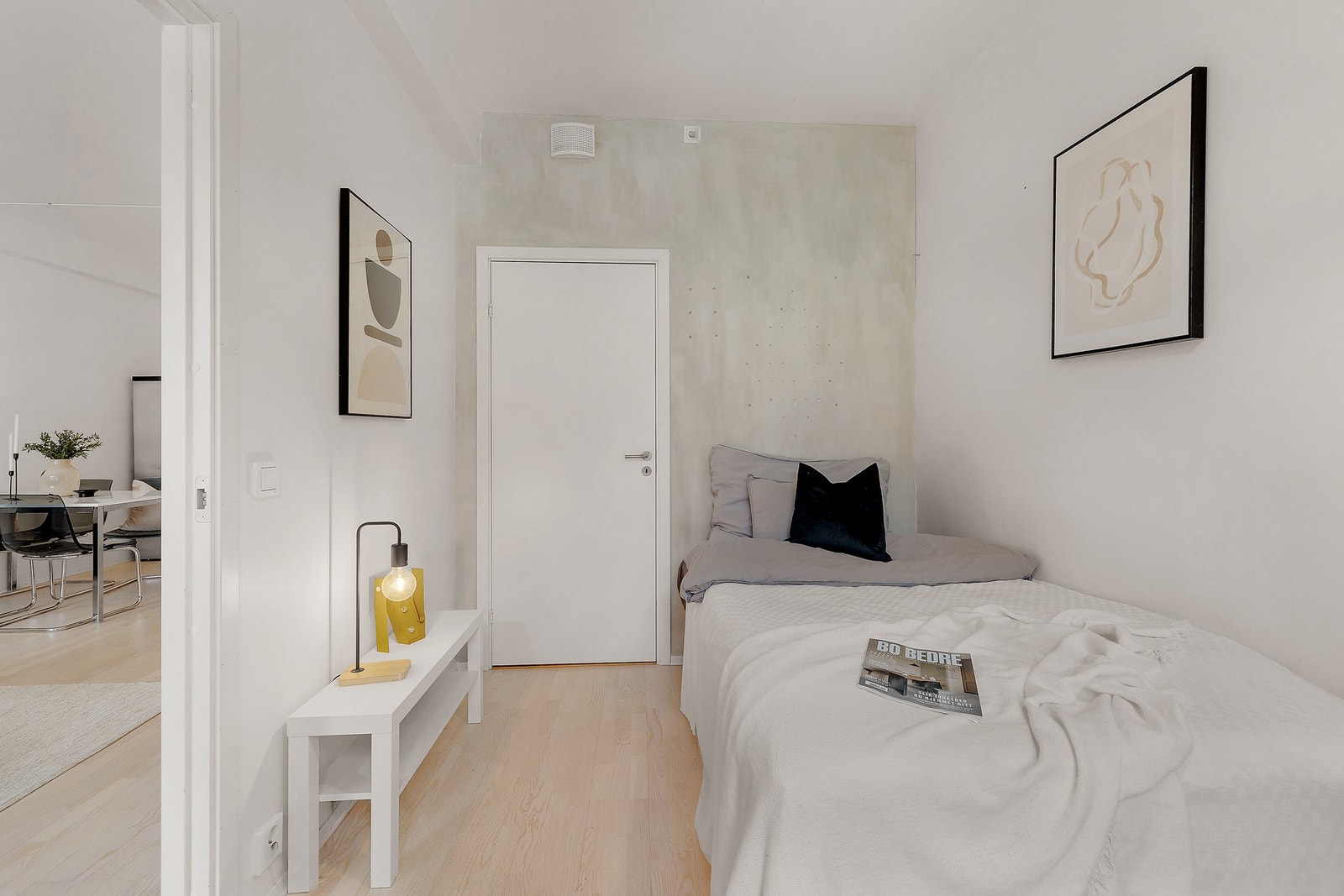 Soverom nr. 3 med plass til seng og nattbord. Galleribilde