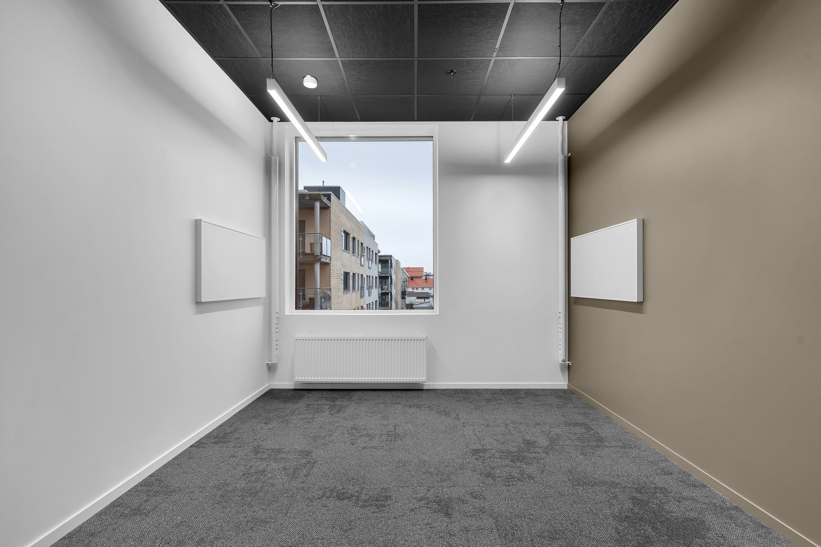 Lokalet i 3. etasje omfatter hele etasjene og utgjør totalt ca. 383 kvm BTA eksklusivt areal. Galleribilde