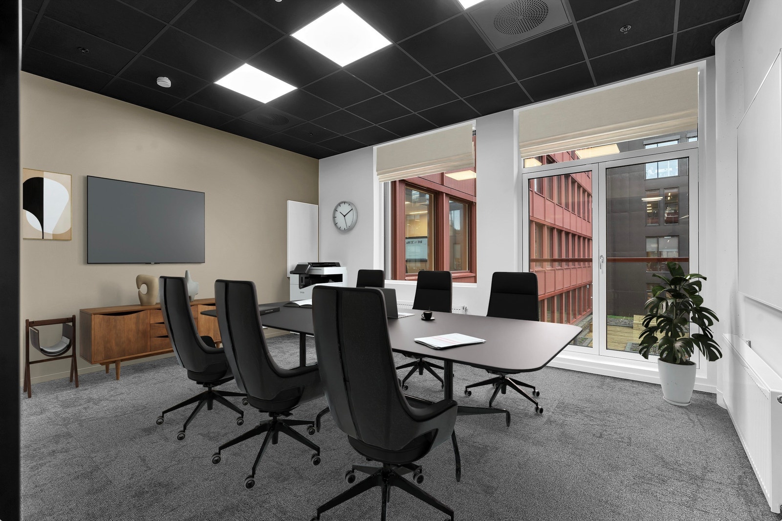 Lokalet i 3. etasje omfatter hele etasjene og utgjør totalt ca. 383 kvm BTA eksklusivt areal. Galleribilde