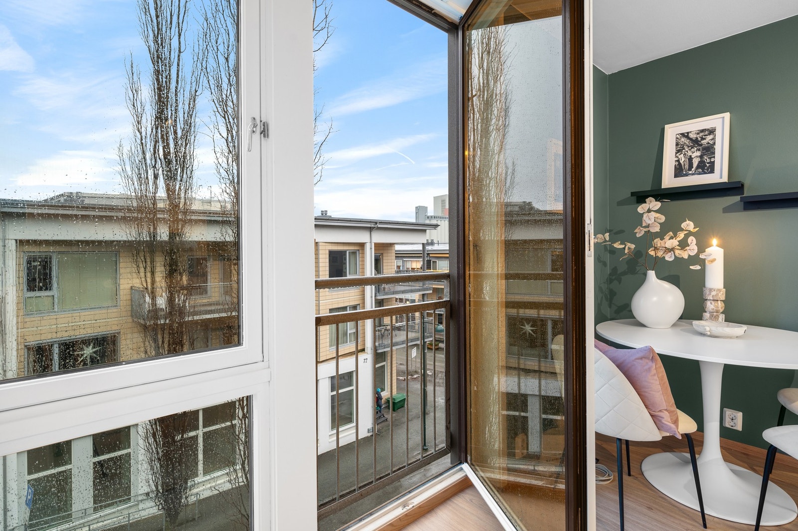 På stuen har man også en fransk balkong. Galleribilde