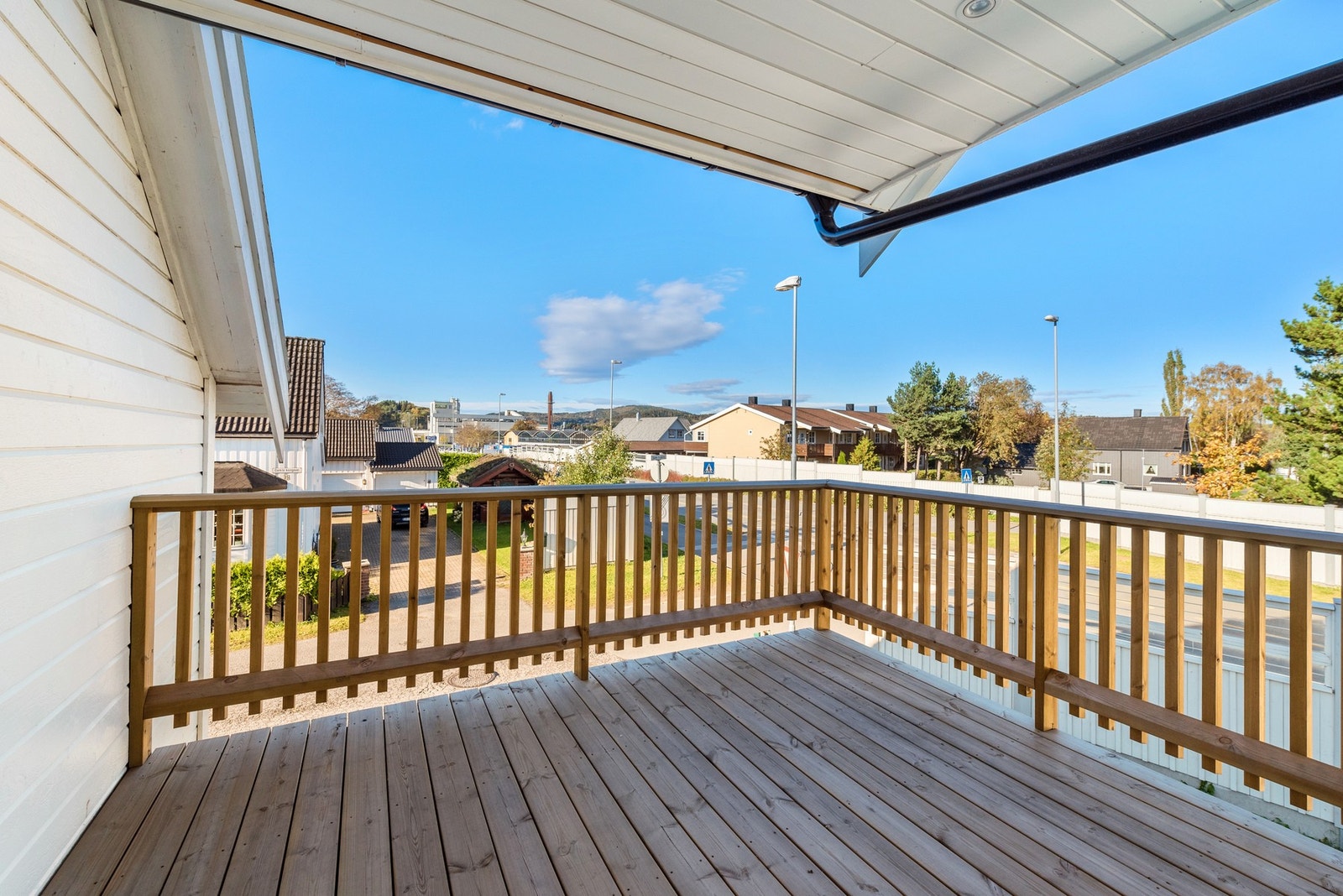 Utsikt fra terrassen i 2. etasje, velkommen inn! Galleribilde