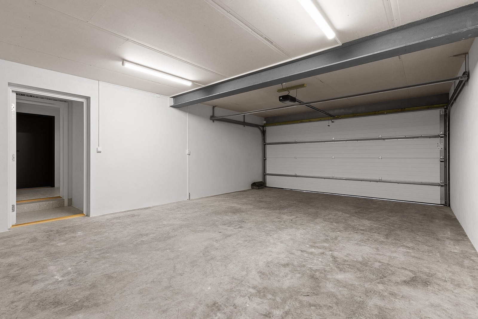 Dobbel garasje Galleribilde