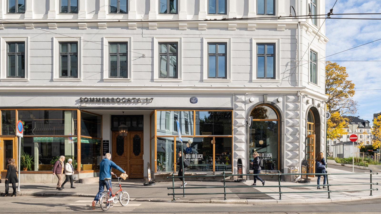 Velkommen til Sommerrogata 17, midt på Solli plass! Galleribilde