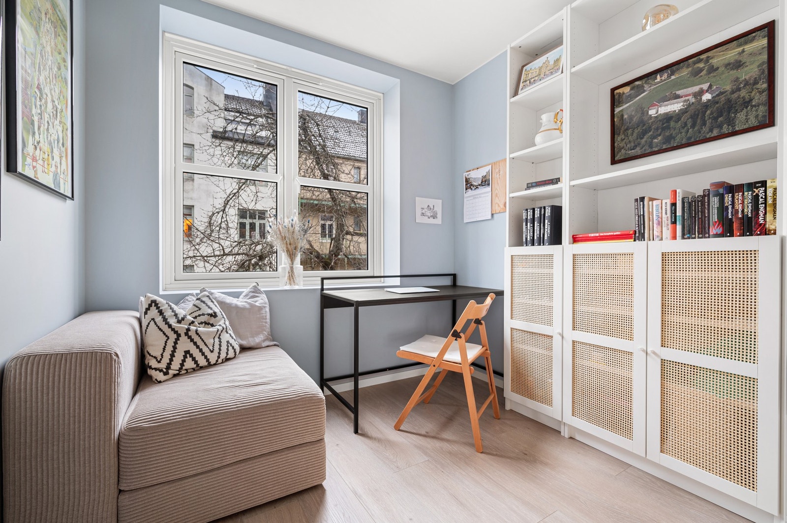 Soverom 3 er på 6,4 kvadratmeter, her får du plass til seng og øvrig møblement. Galleribilde