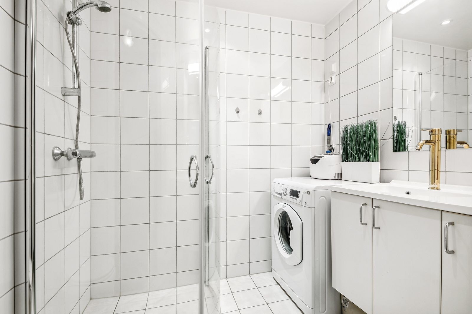 Flislagt bad med varmekabler i gulv Galleribilde