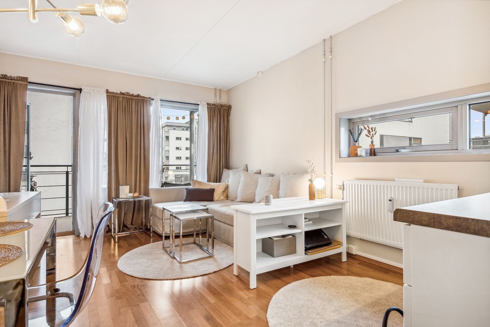 Lys og fin stue Galleribilde