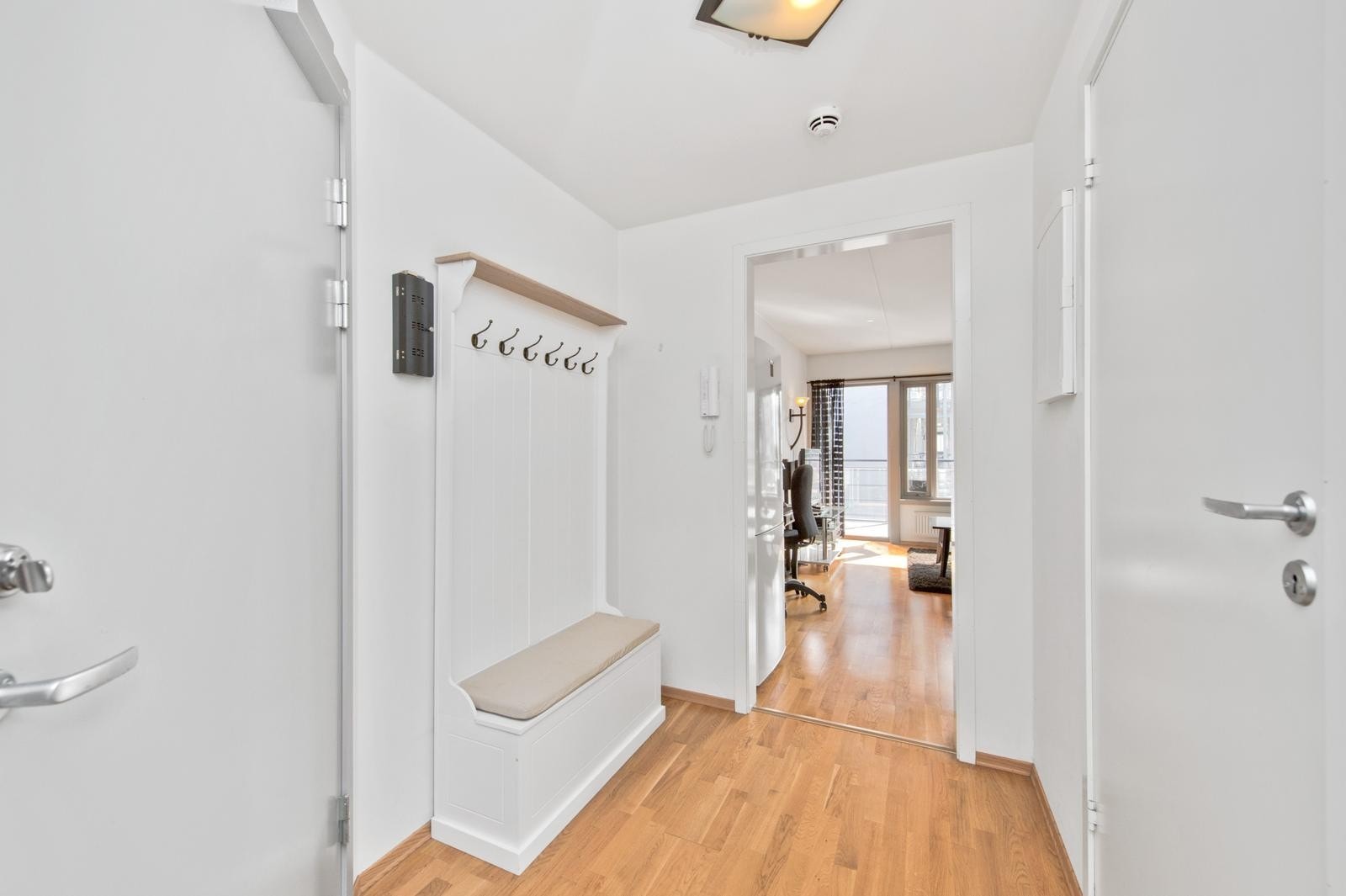 Praktisk gang med porttlf Galleribilde