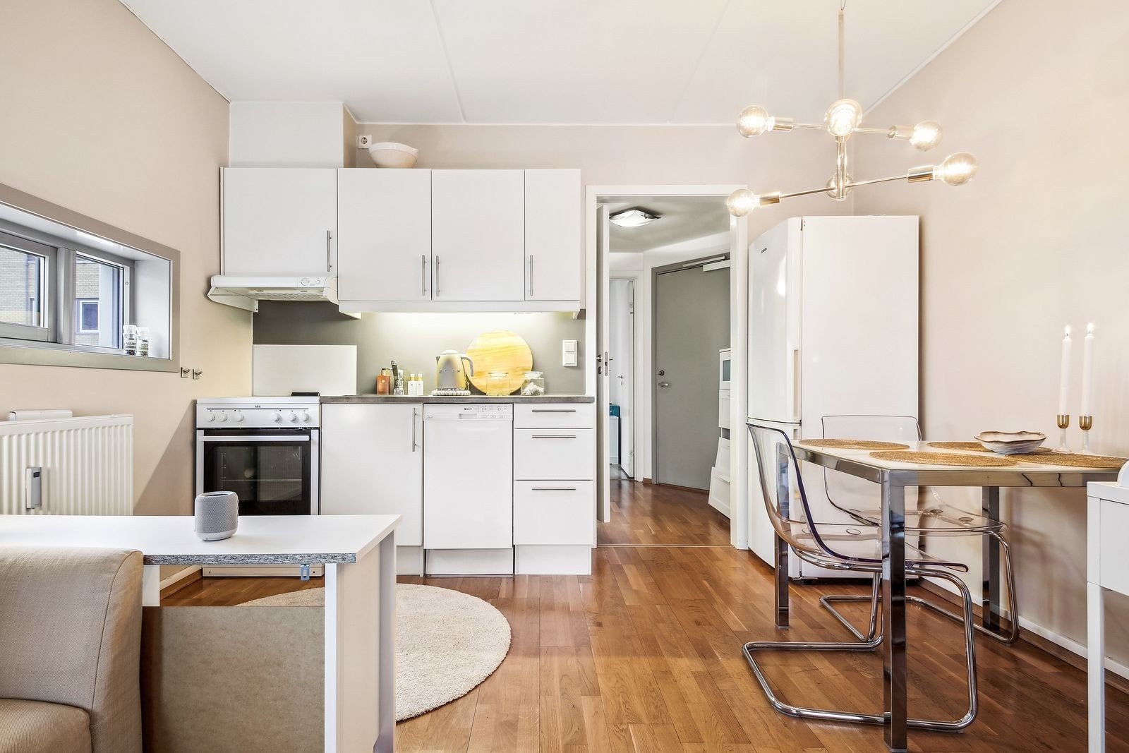 Kjøkken og spiseplass Galleribilde