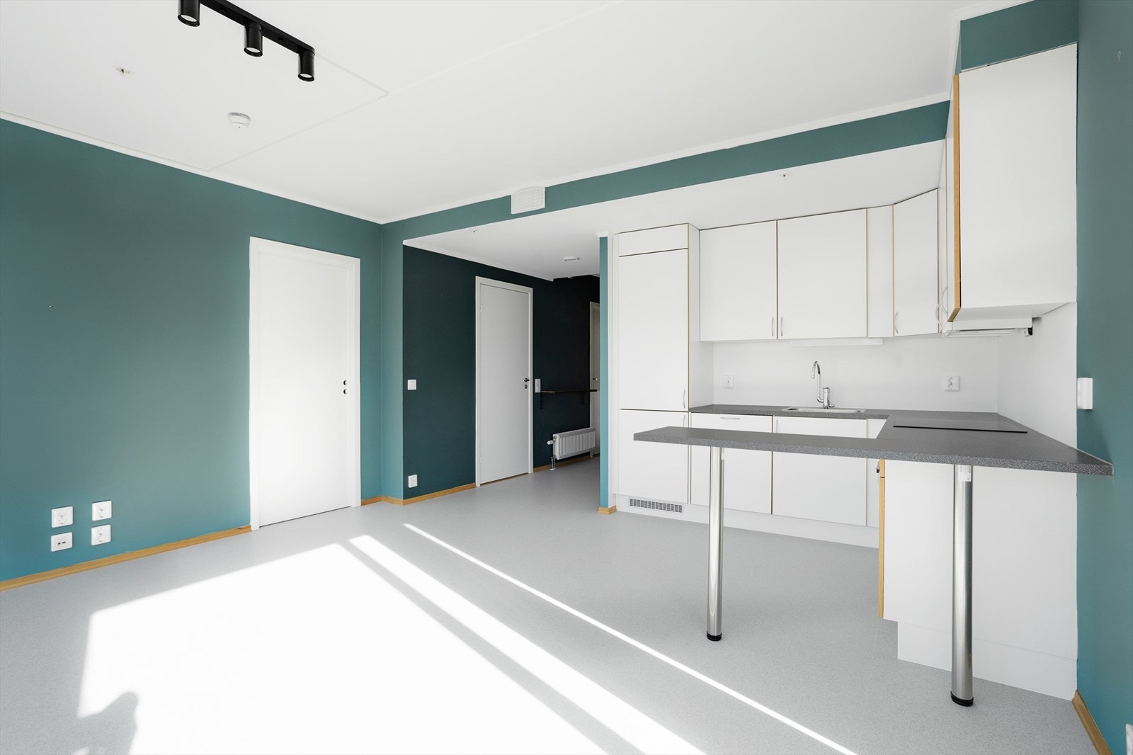 Kjøkken i åpen løsning Galleribilde