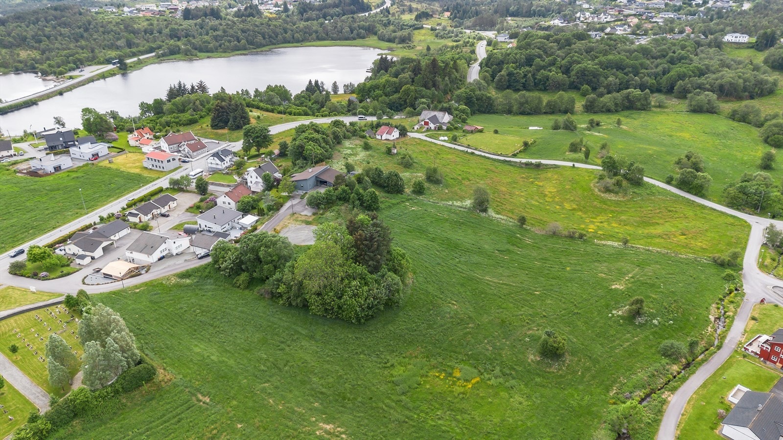 Tomt Sveio-4 Galleribilde