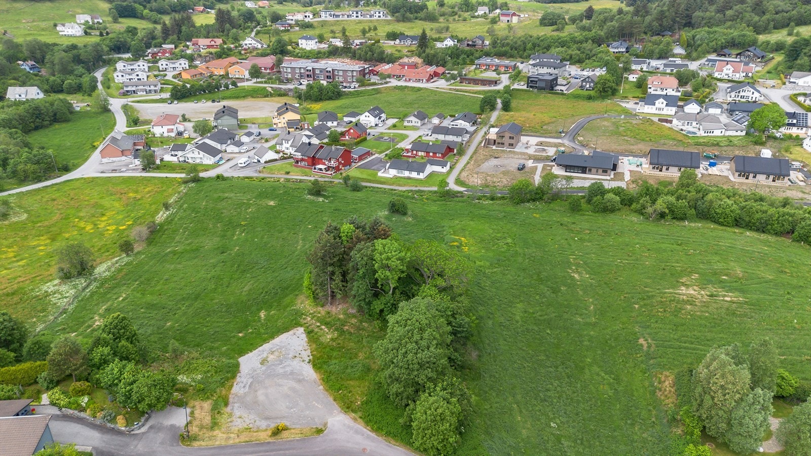 Tomt Sveio Galleribilde