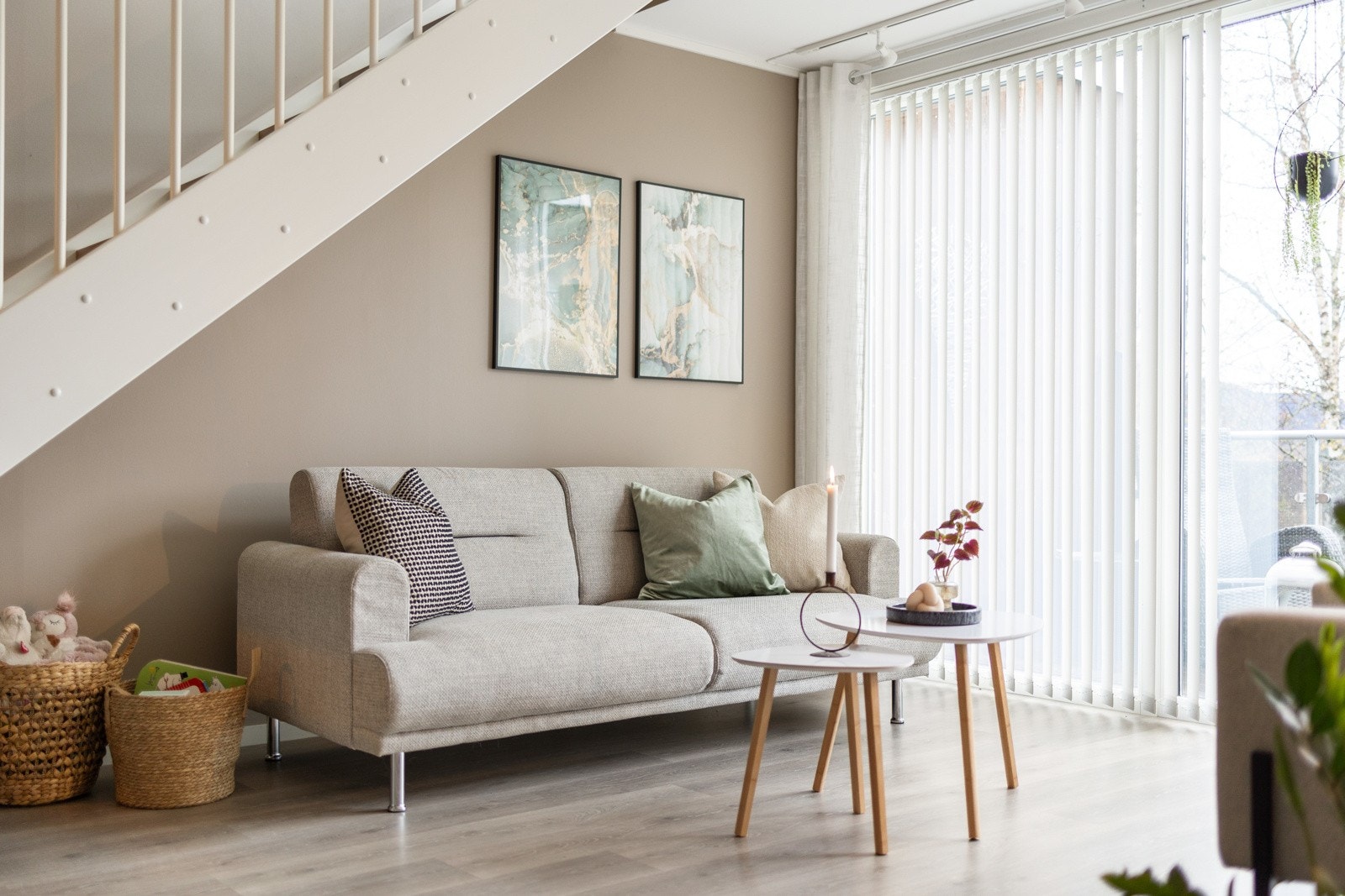 Her bor du med kort avstand til flotte turmuligheter, skole og daglivarehandel Galleribilde