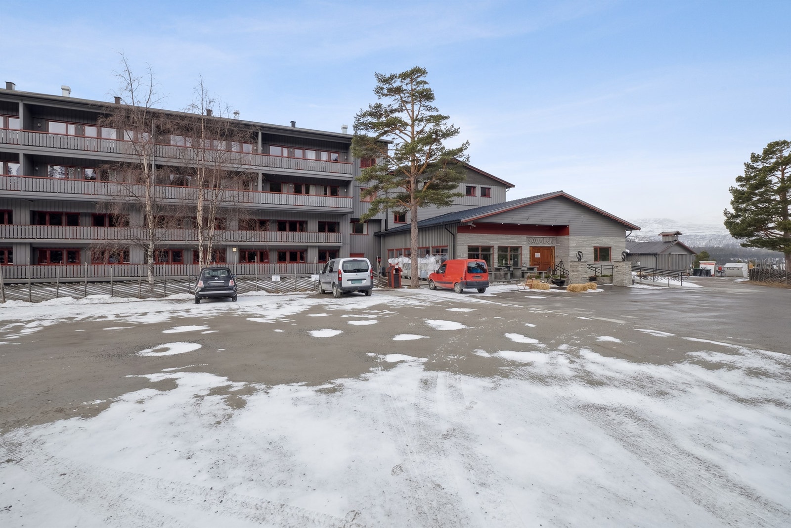 Leiligheten disponerer unummerert parkeringsplass utenfor leiligheten, muligheter for lading av EL-bil Galleribilde